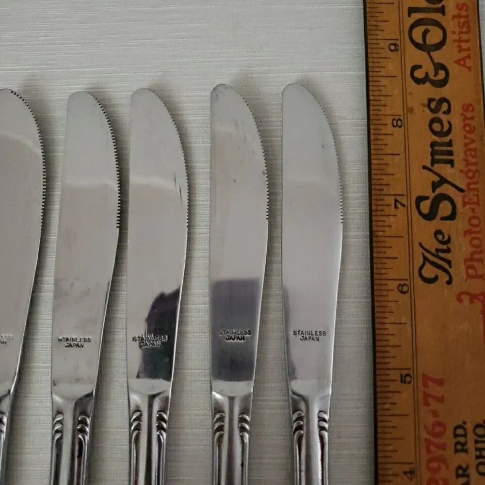 Columbia Stainless Dinner Knives Beaded Floral 8.5